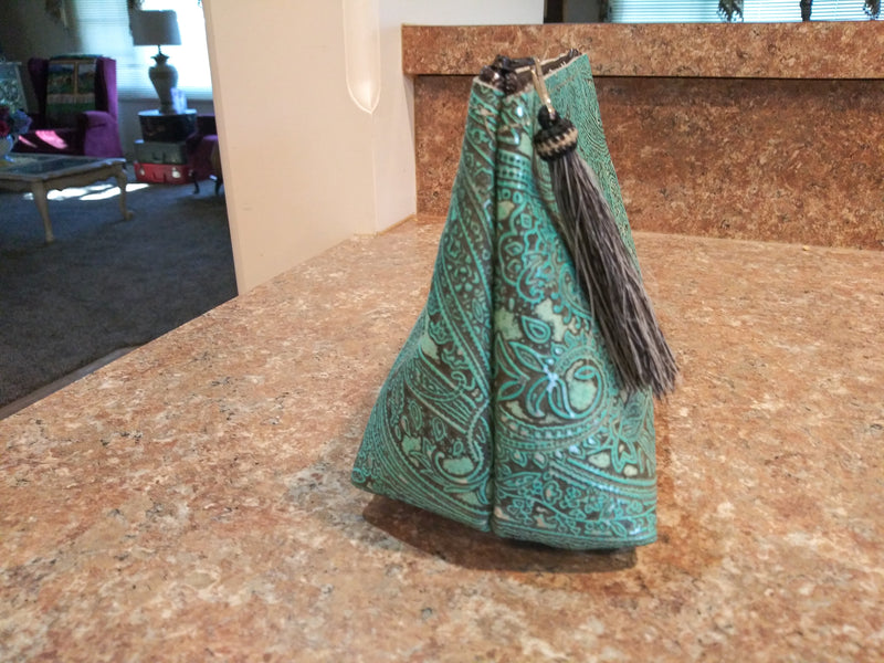 Turquoise Paisley Freestanding Cosmetic Bag