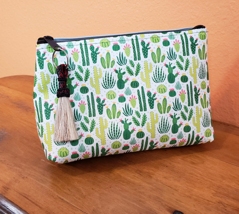 Cactus Freestanding Cosmetic Bag