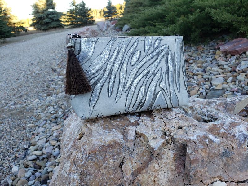 Silver Tiger Freestanding Cosmetic Bag